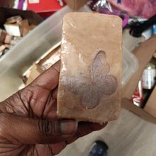 Load image into Gallery viewer, Sweet coffee and gold soap.