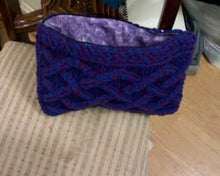 Load image into Gallery viewer, Hand Knit Clutch Purse.
